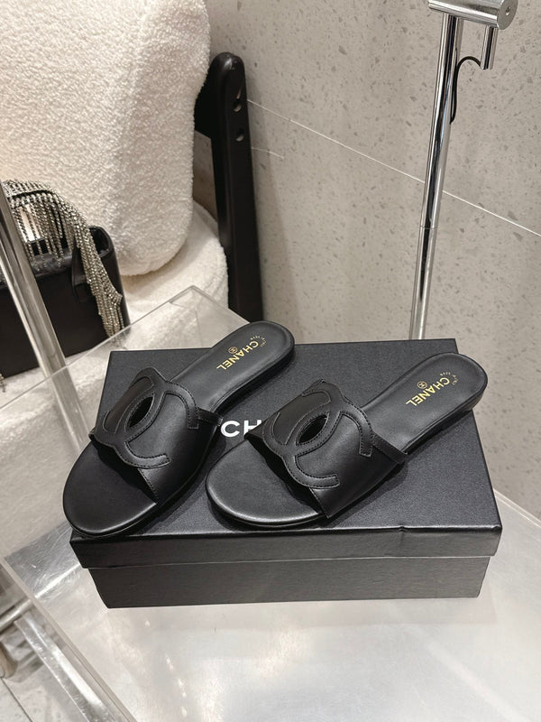 Chanel Double C Flat Slip-on Sandals Black in Lambskin 740703