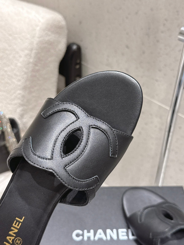 Chanel Double C Flat Slip-on Sandals Black in Lambskin 740703