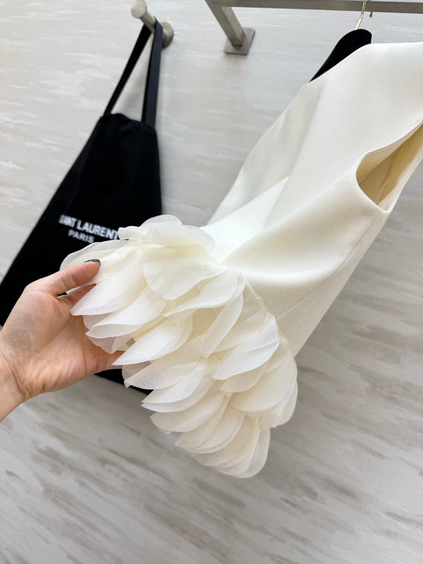 YSL 26 Petal Vest White in Cotton 377428