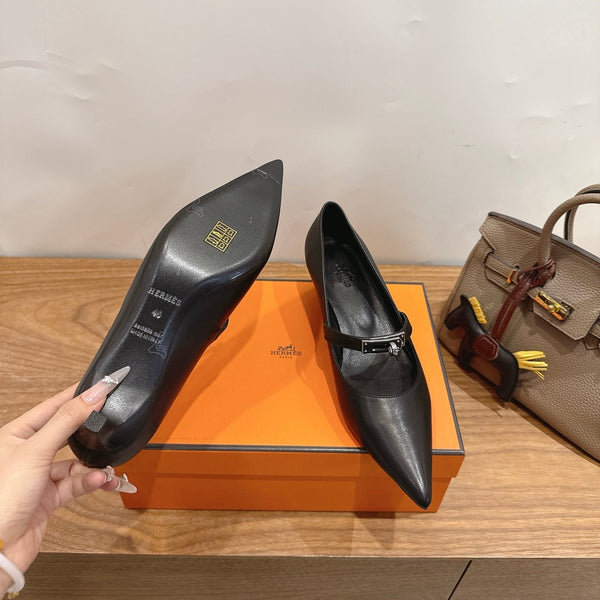 HM 26 Majeste 45 Pump Black in Cowhide 744116