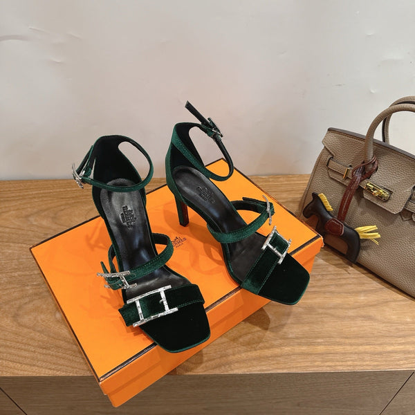 HM Liv Sandal 10.5 Dark Green in Velvet 744074