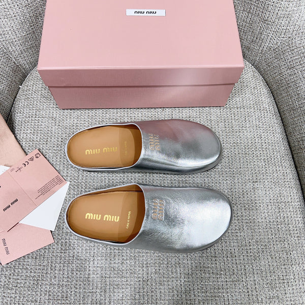 Miu 26 Mules Silver in Cowhide 747401