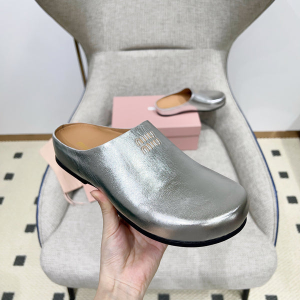 Miu 26 Mules Silver in Cowhide 747401