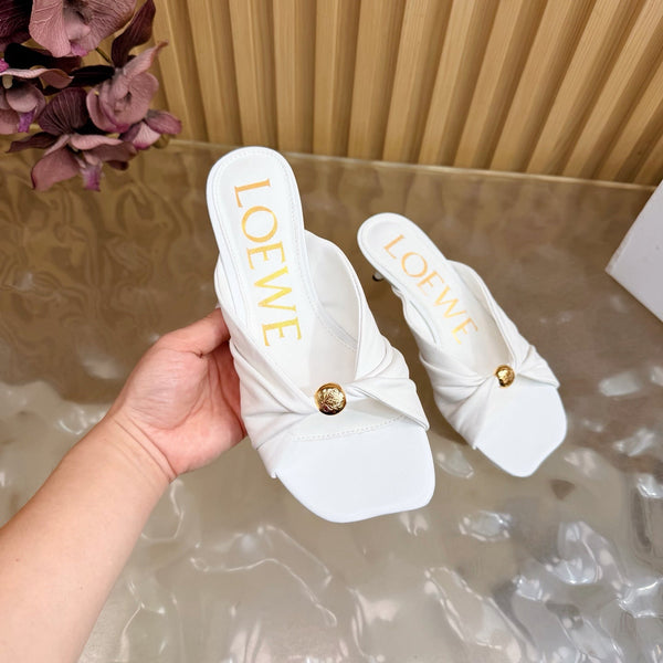 Loew Pebble Soft Sandal 55 White in Sheepskin 749418