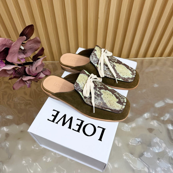 Loew Closed-Toe Slippers Olive Green in Fabric 749370