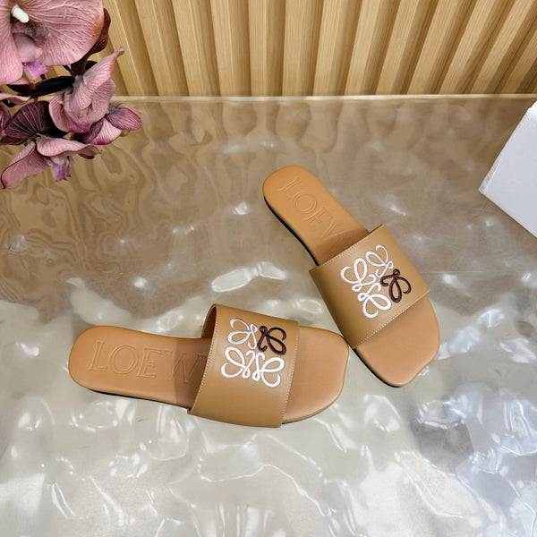 Loew Sandal Brown in Sheepskin 749331