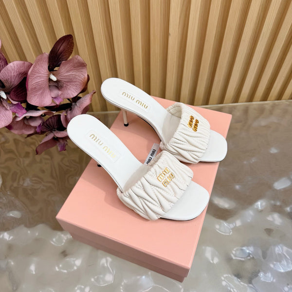 MM Pointed-Toe High Heels 85 White in Sheepskin 749058