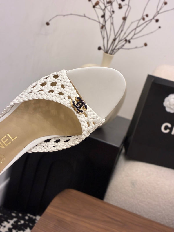 CC Sandal 60 White in Woven 747973