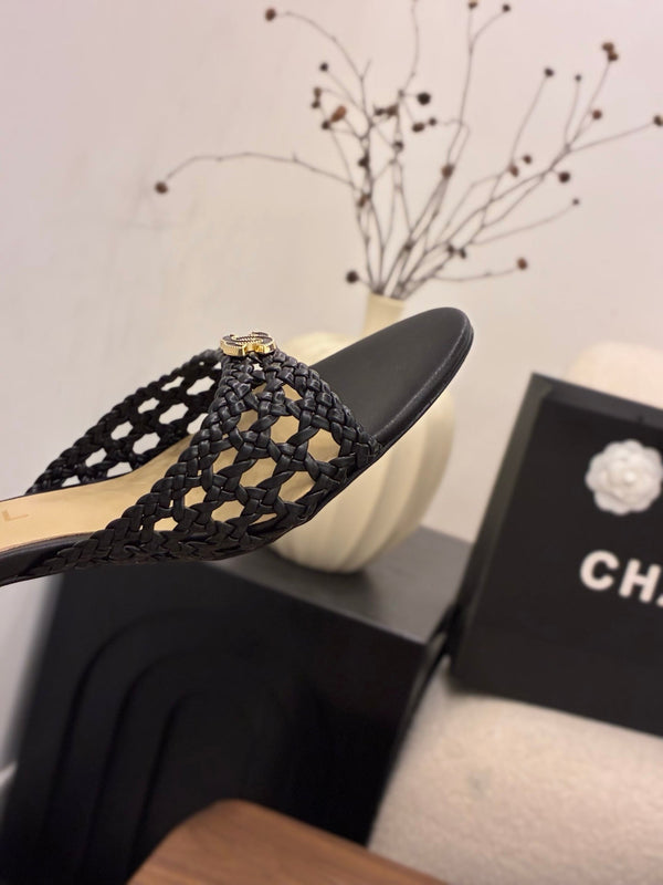 CC Sandal 60 Black in Woven 747971