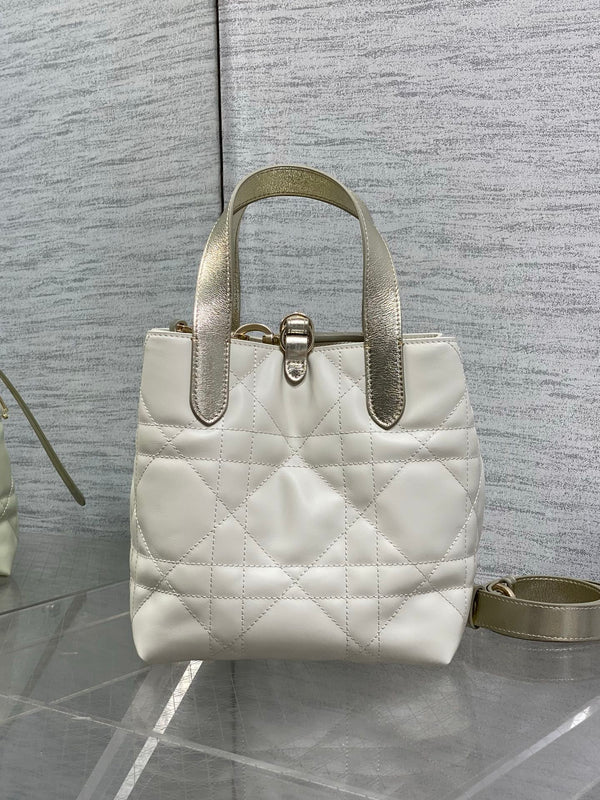 CD Toujours Vertical 18cm White in Cowhide 286396