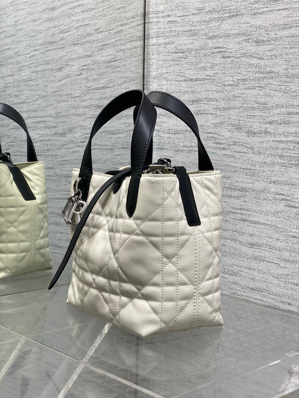 CD Toujours Vertical 18cm White Black in Cowhide 286398