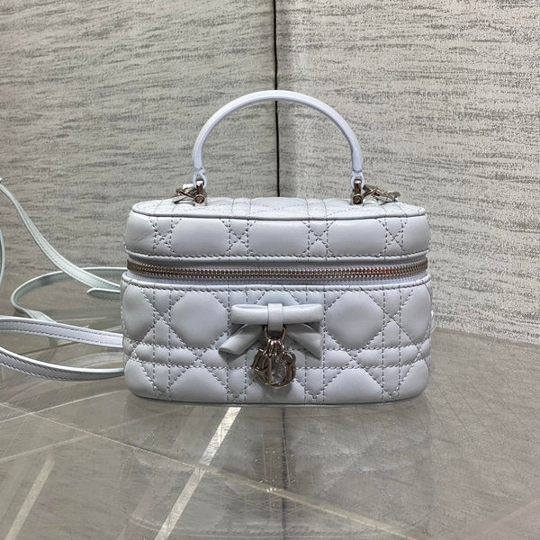 CD Bow-embellished Cosmetic Bag 17.5 Light Blue in Lambskin 286424
