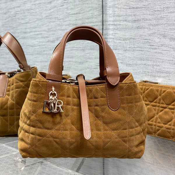 CD Toujours Vertical 23cm Brown in Suede 286491