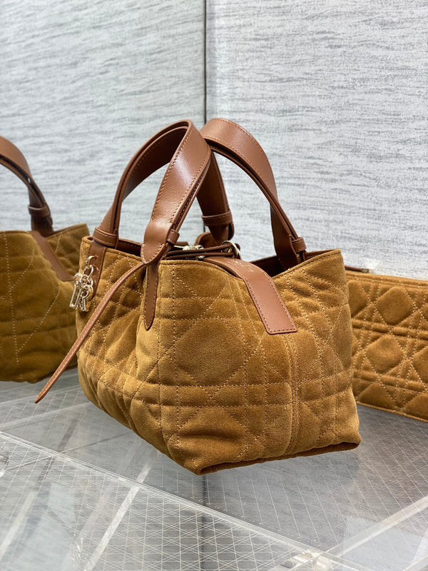 CD Toujours Vertical 23cm Brown in Suede 286491