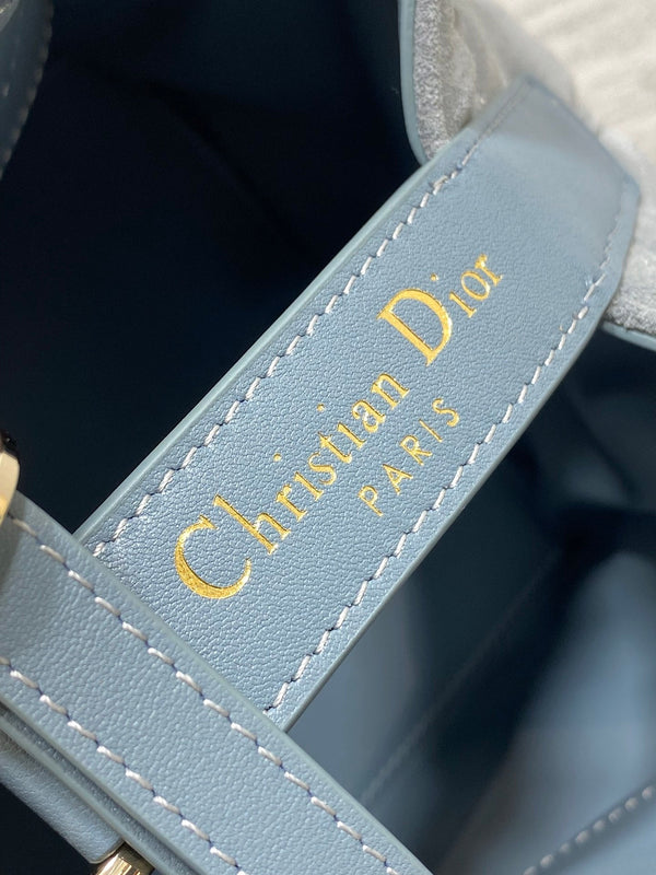 CD Toujours Vertical 28,5 cm bleu clair en suède 286497