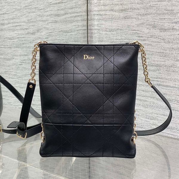CD 26 Trianon Hobo Chain Bag 21cm Black in Cowhide 286596