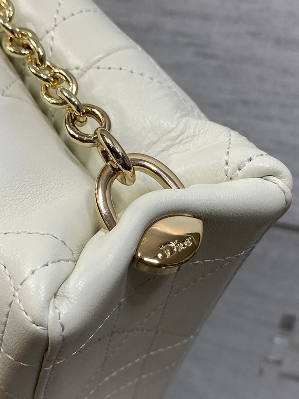 CD 26 Trianon Hobo Chain Bag 25cm White in Cowhide 286604