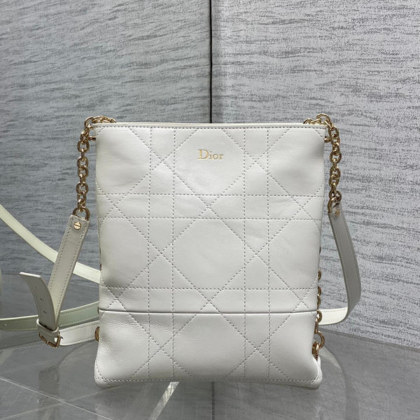 CD 26 Trianon Hobo Chain Bag 21cm White in Cowhide 286606