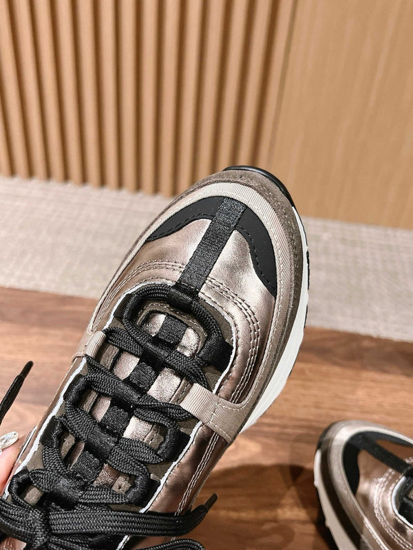 CC Sneaker Brown Metallic in Leather 753926