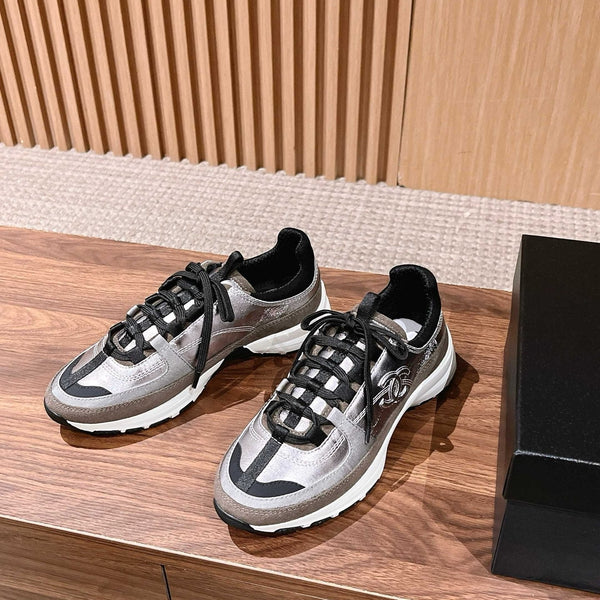 CC Sneaker Silver Metallic Brown in Leather 753925
