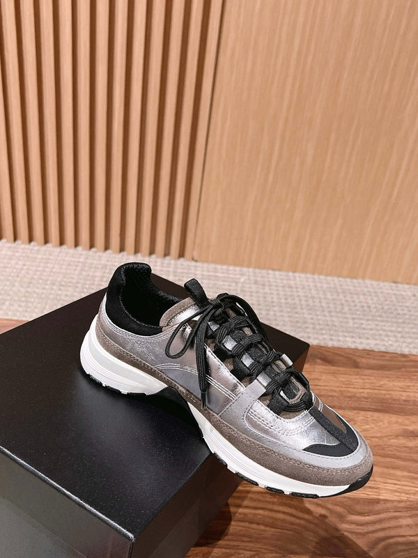 CC Sneaker Silver Metallic Brown in Leather 753925