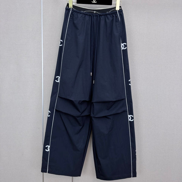 CC Double C Logo Printed Wide-leg Pants Navy Blue en Nylon 379604
