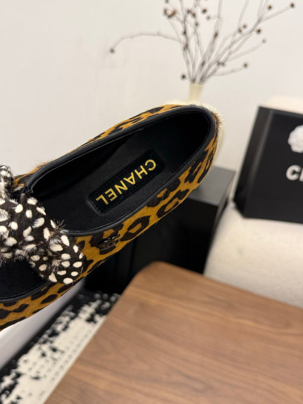 CC 26 Polka Dot Mary Janes Brown in Horsehair 756090