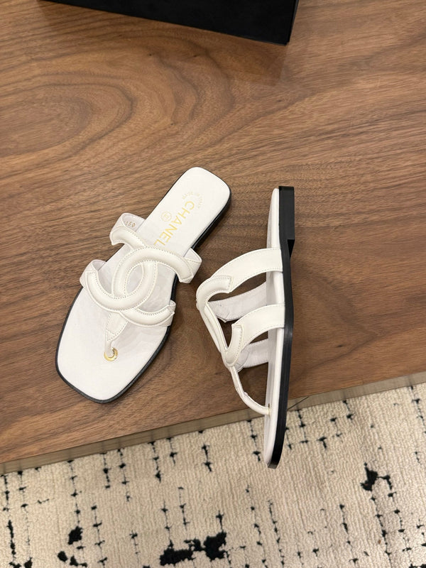 CC 26 Sandale Blanche en Peau de Vache 748530