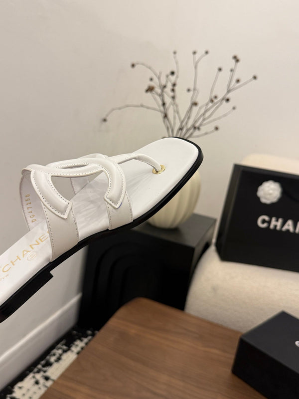 CC 26 Sandale Blanche en Peau de Vache 748530