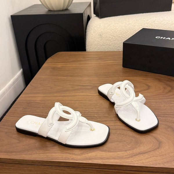 CC 26 Sandale Blanche en Peau de Vache 748530