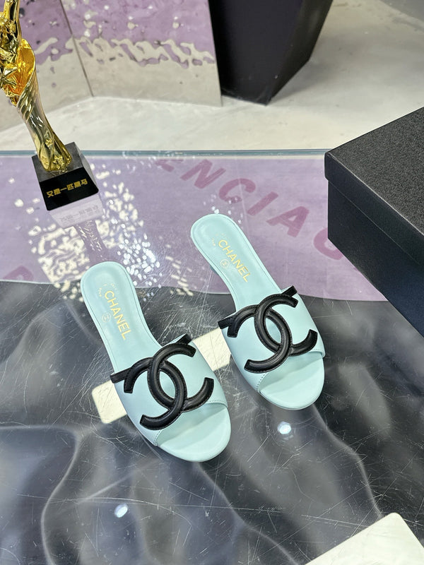 CC Double C Logo Kitten Heel 25mm Sandals Baby Blue in Leather 757854