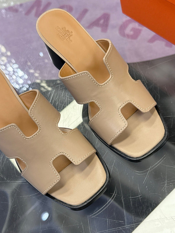 Sandales HM 90mm beiges en cuir de vachette 757943