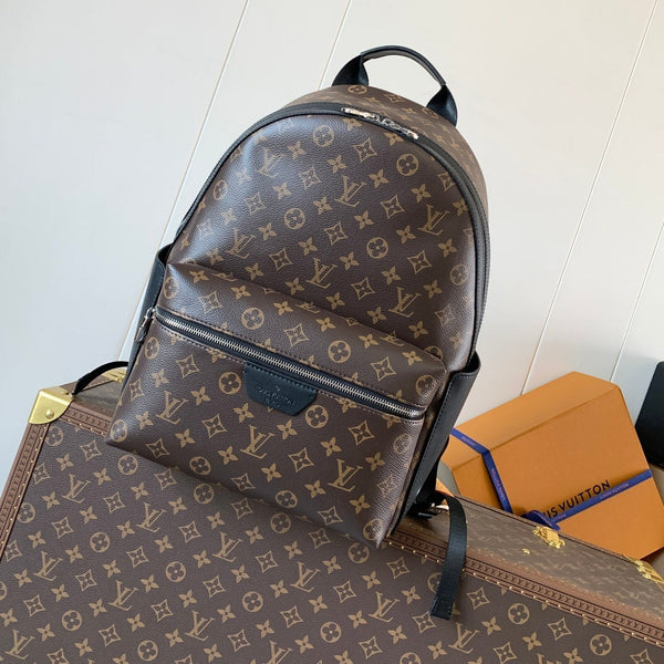LV Discovery PM Backpack Brown Monogram Canvas