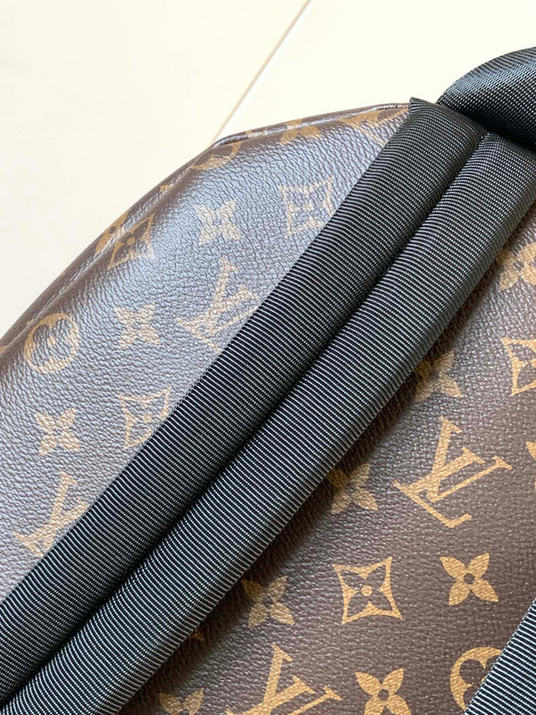 LV Discovery PM Backpack Brown Monogram Canvas
