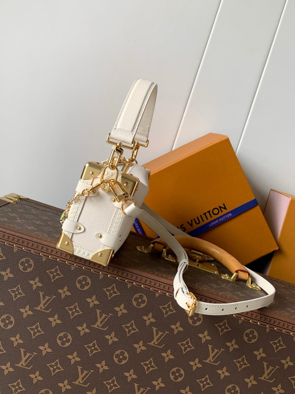 LV Side Trunk Bag 18cm White in Cowhide 287101