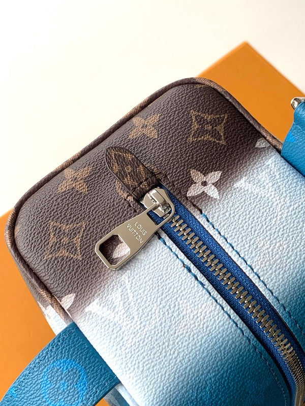 LV Locker Dopp Kit toiletry Bag 23cm Gradient Blue in Monogram Canvas 287017