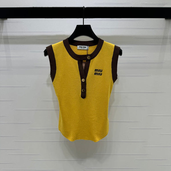 Miu 26 Crew Neck Vest Yellow in Wool 382106
