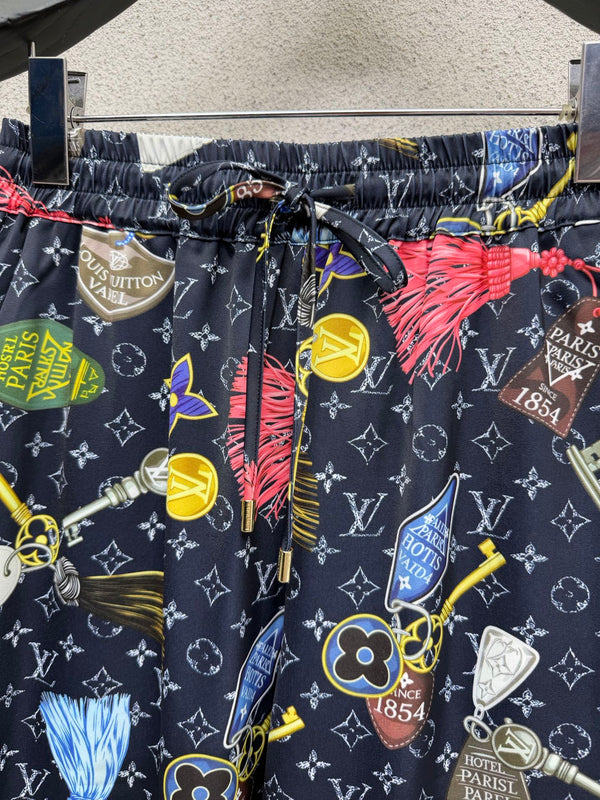 LV Buckle-print Casual Trousers Black Colorful in Polyester 382430