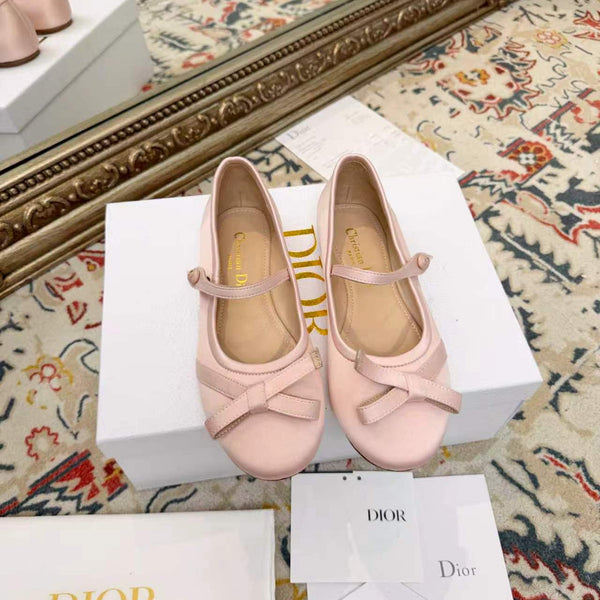 CD Ballerina Flats with a Bow Light Pink in Silk Fabric 771787