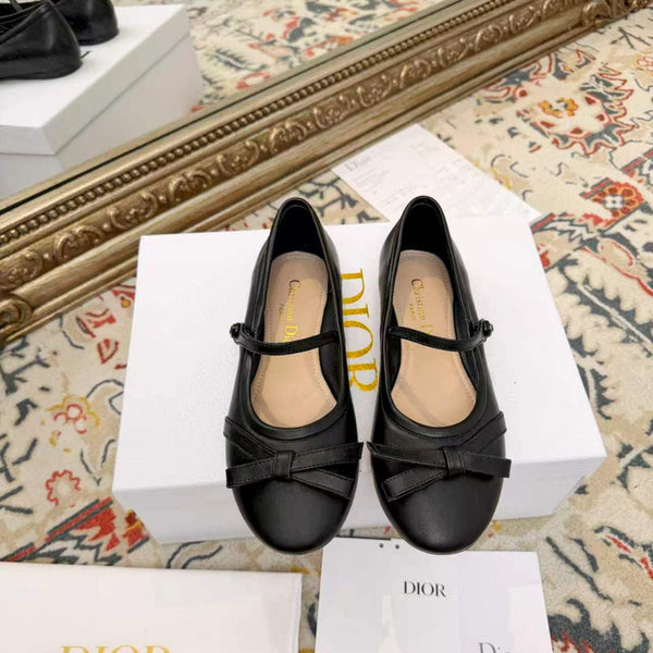 CD Ballerina Flats with a Bow Black in Sheepskin 771786