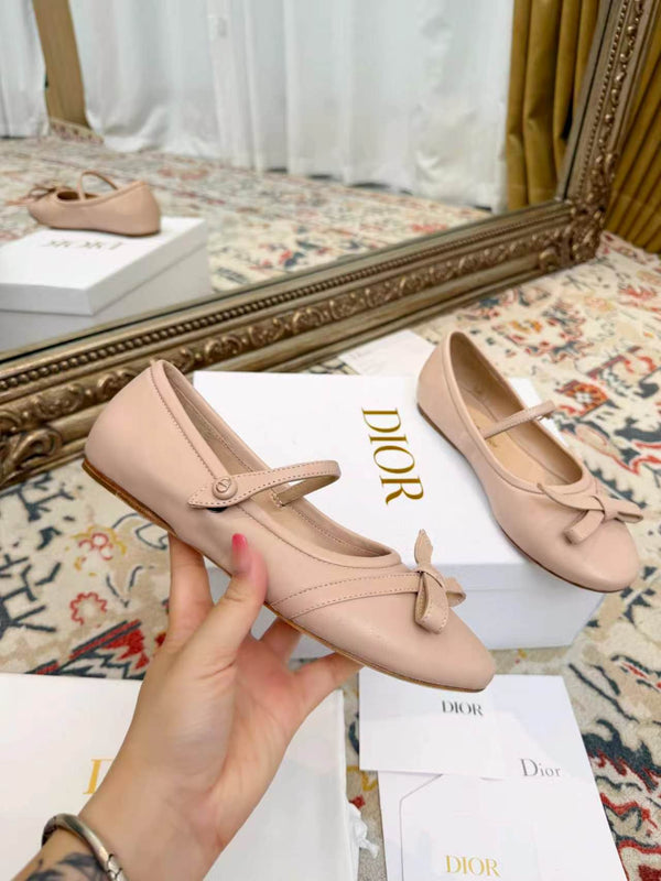 CD Ballerina Flats with a Bow Nude in Sheepskin 771785