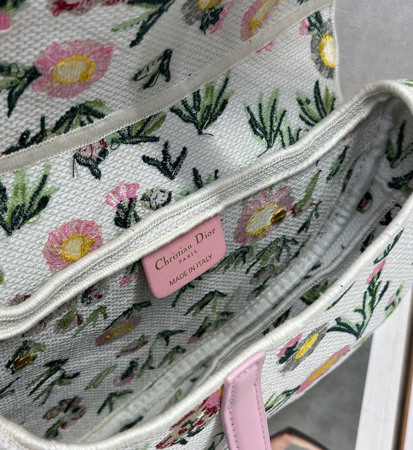 CD Saddle Bag 25.5cm White Floral in Denim 288054