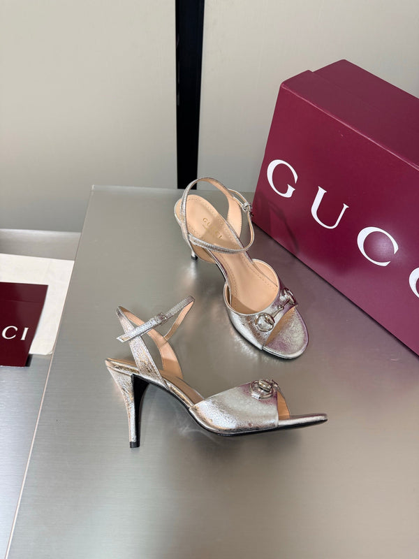 GG Buckle Stiletto Round Toe Heel Height 85mm Silver in Calfskin 784466