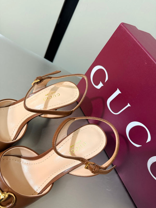 GG Buckle Stiletto Round Toe Heel Height 85mm Brown in Calfskin 784464