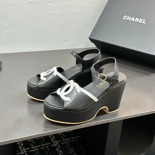 CC Platform Sandal Black in Sheepskin 784212