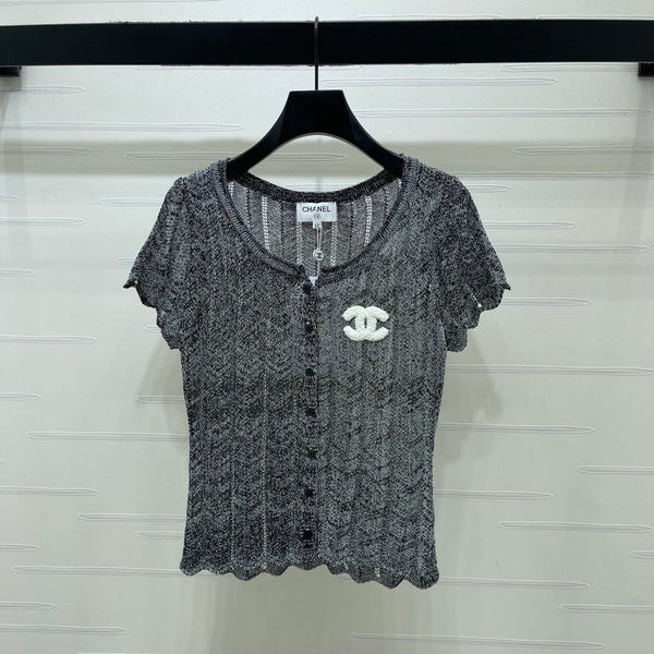 CC 26 Round Neck Short-Sleeve Cardigan Black in Wool 385424