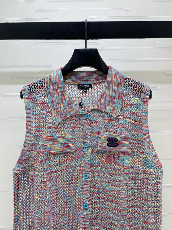CC 26 Collared Knit Vest Colorful in Wool 385419