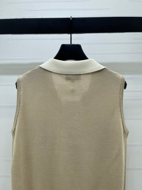 CC 26 Vest Khaki Beige in Wool 385387