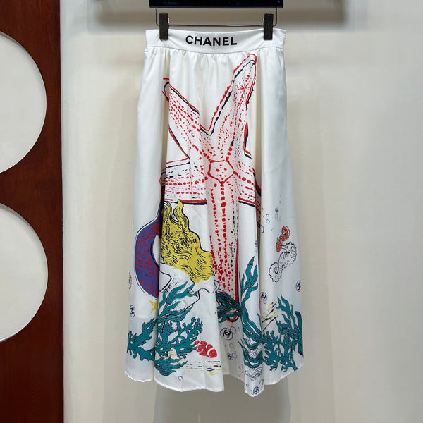 CC 26 Starfish Print Midi Skirt White in Polyester 385772