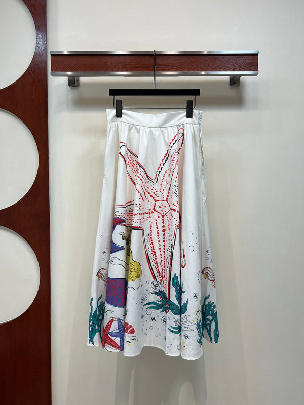 CC 26 Starfish Print Midi Skirt White in Polyester 385772